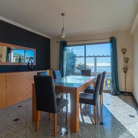 Villa Longueira Фуншал